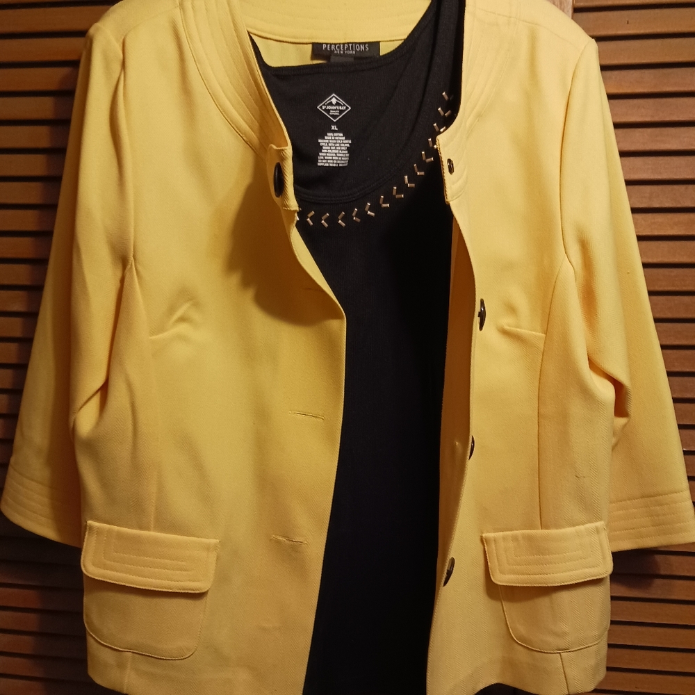 Women's pant suit